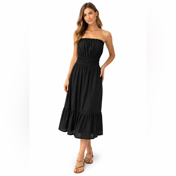 Dresses & Skirts - Classic Black Strapless Midi Dress